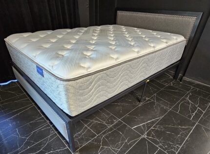 Graceful Plush Mattress