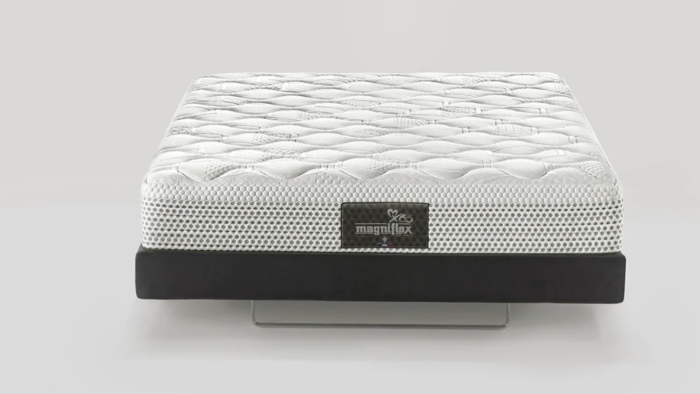 Magniflex Classico 9: Quilted comfort, breathable mesh, durable foundation, sleek modern design.