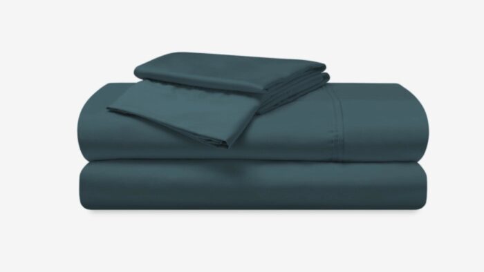 Luxurious deep teal bedding set for stylish, comfortable bedrooms.